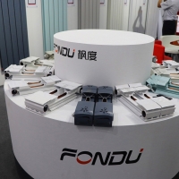 如何選擇一家好的暖氣片廠家？